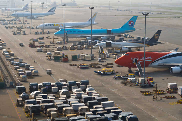 香港國際機場貨運量3月份增長，但在2016年1季度仍下跌3.5%